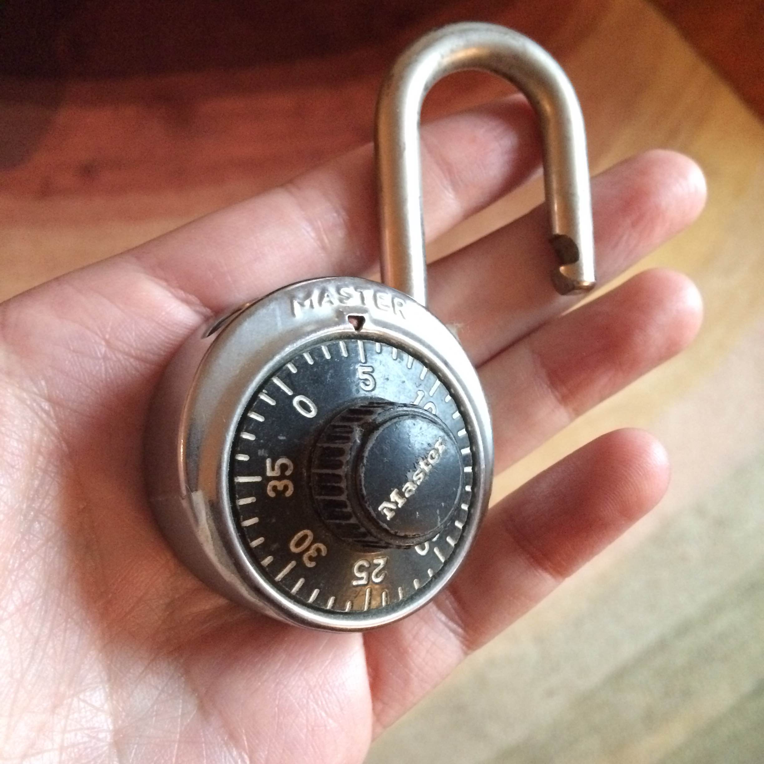 Late Game Cabinet Trap [Escape Tip]