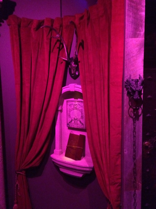 Escape Room Live Alexandria - Wizard's Apothecary - Spellbook