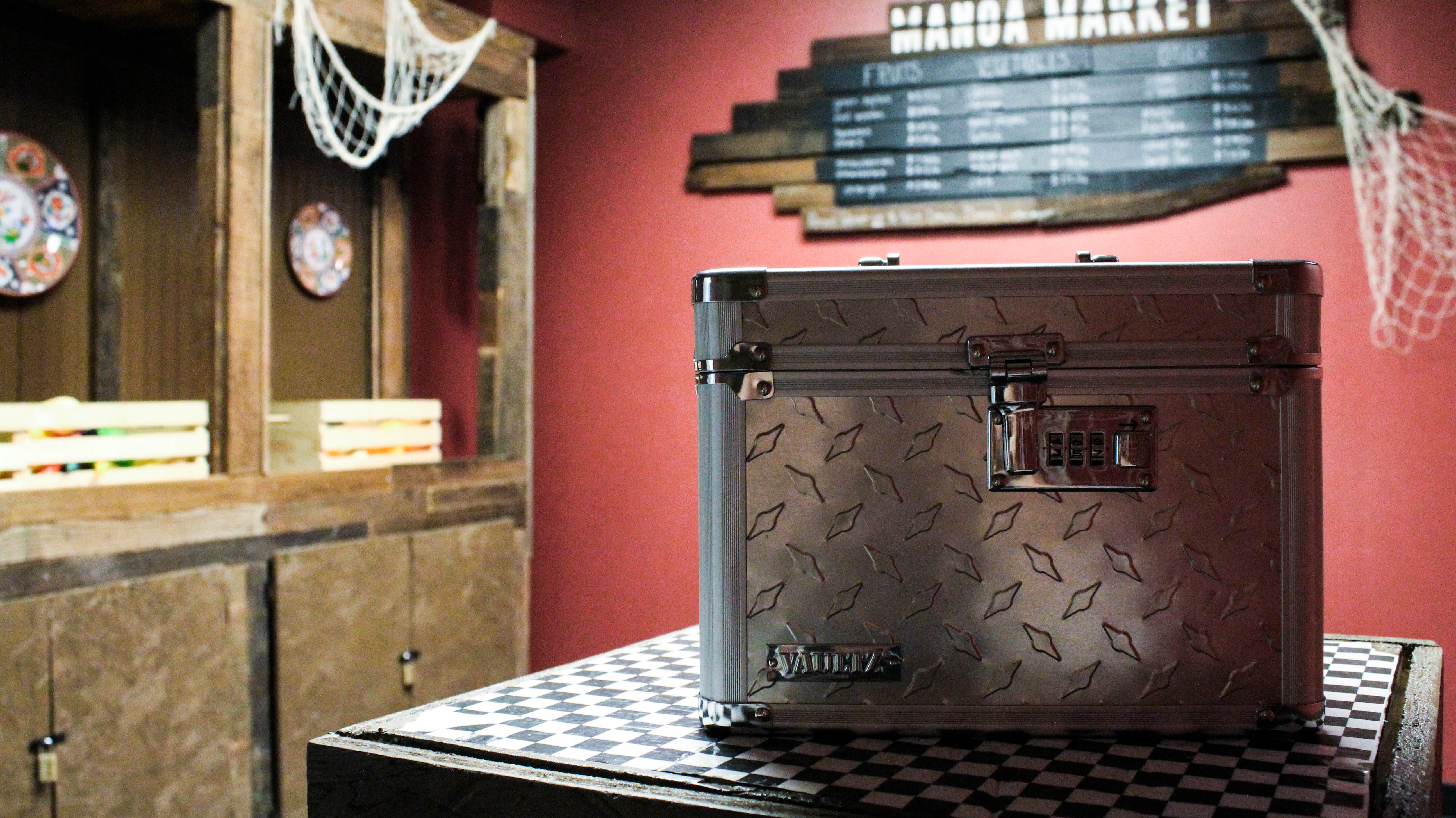 Manoa Market in game image of the game played by the Obama's.