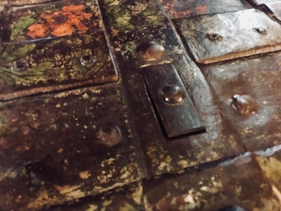 Closed key hole trap door.