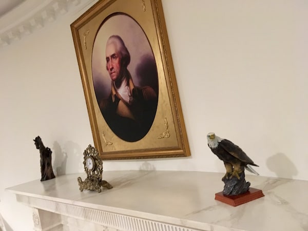 In-game: Close up of George Washington's portrait.