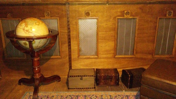 In-game: a globe and 4 locked boxes.