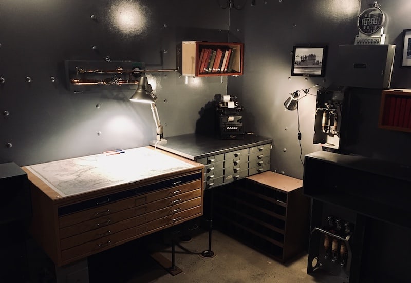 In-game: a map in the middle of a navigation room.