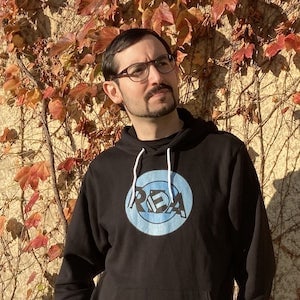 David in the REA hoodie in Autumn