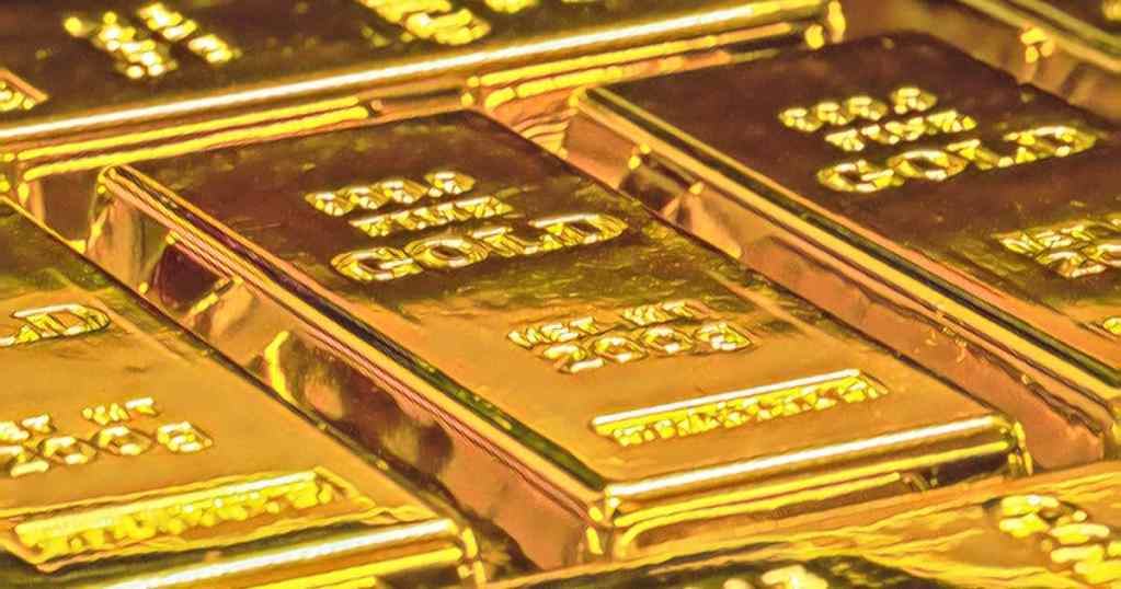 Lots of gold bullion