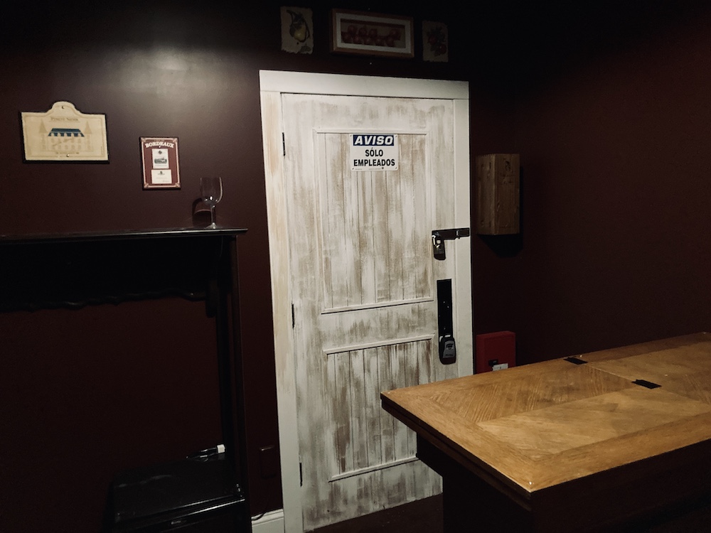 The bartop in the wine bar.