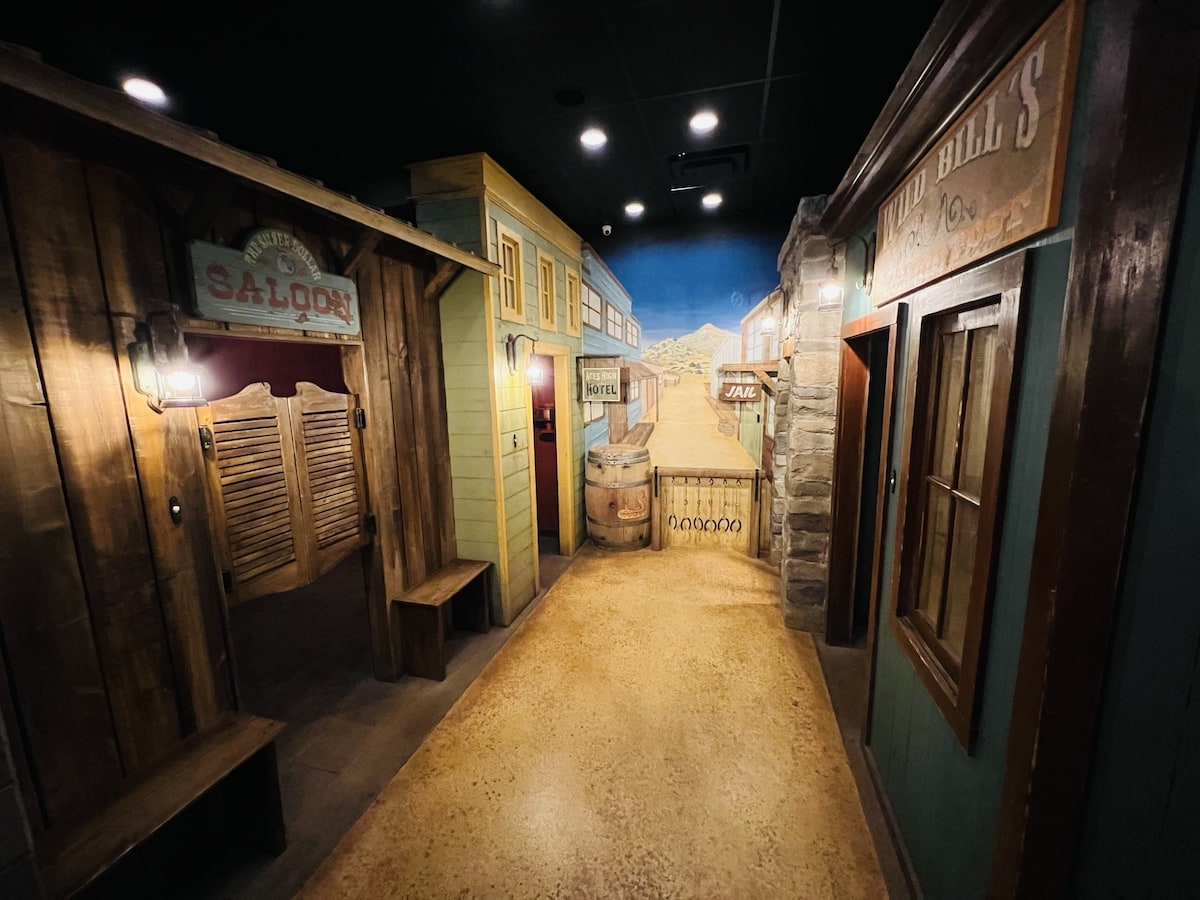 Bust Out Escape Room – Rattlesnake Bend [Review]