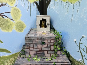 The fertility statue from Indiana Jones locked within a box.