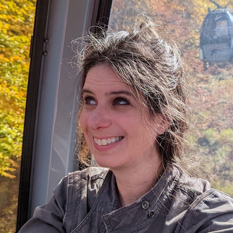 Headshot of Sarah Mendez