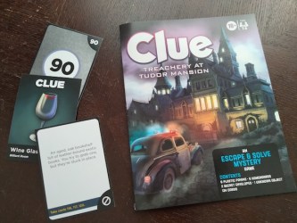 Hasbro – Clue: Treachery at Tudor Mansion, An Escape & Solve Mystery Game [Review]