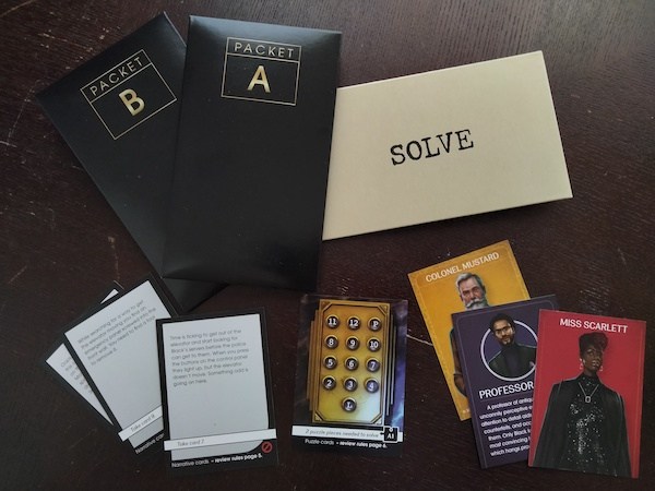 Hasbro Gaming Cluedo Escape: Ricatto Al Midnight Hotel - Gioco Cooperativo Da 1 A 6 Giocatori - Escape Room In Scatola