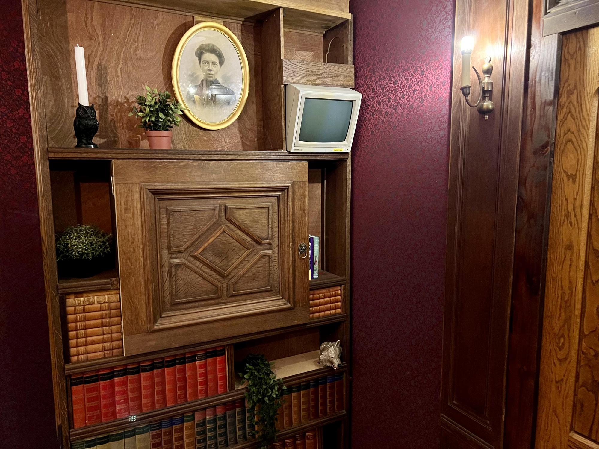 Breaking Out – Grimm’s [Review]