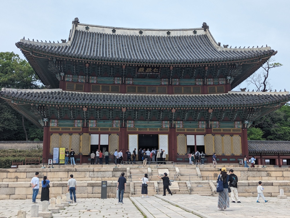 Playing Escape Rooms in English When Visiting Seoul