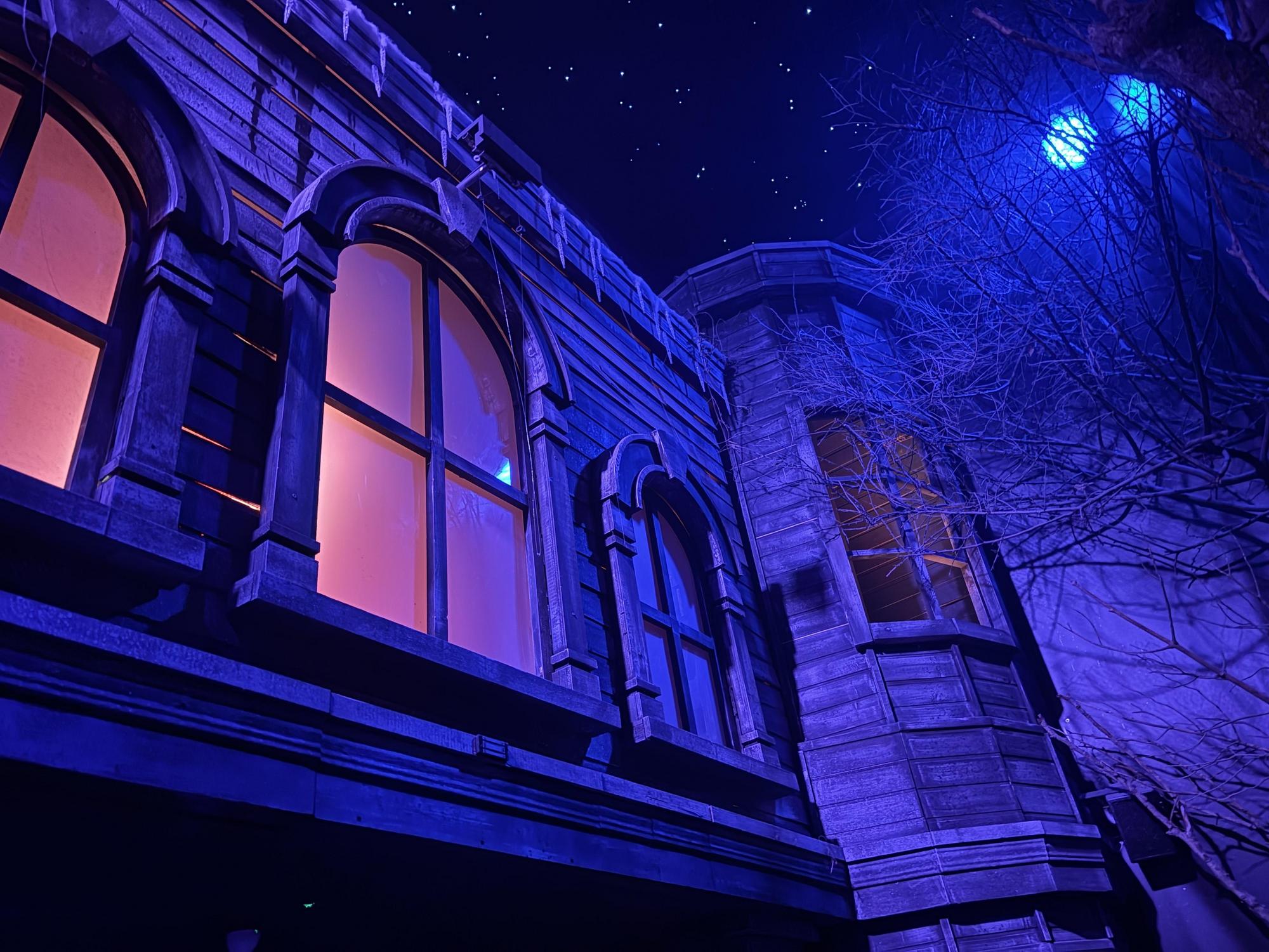 👑🔒 Mad Land – Magic Universe [Review]